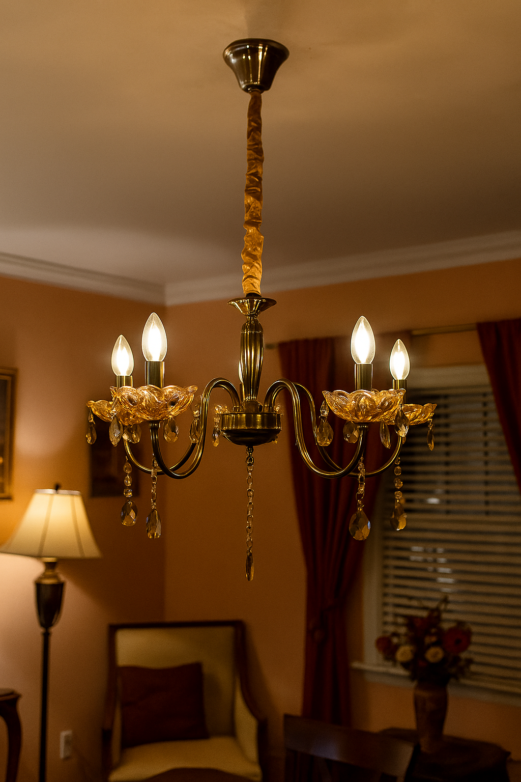 HDC 5 Lights Antique Metal Chandelier For Living Room