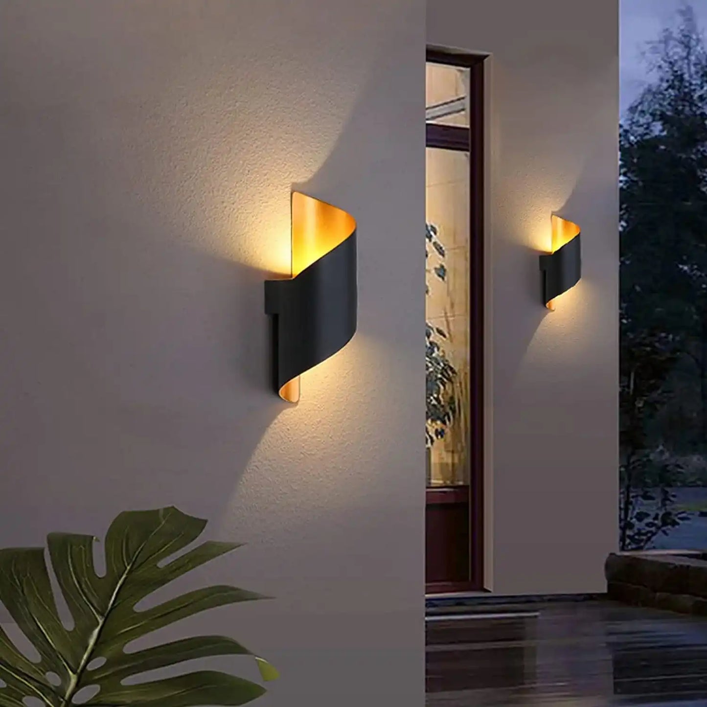 Hdc 10W Led Outdoor Black Gold Wall Lamp Up And Down Wall Light Waterproof (Warm White)