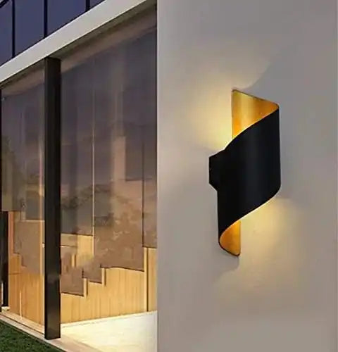 Hdc 10W Led Outdoor Black Gold Wall Lamp Up And Down Wall Light Waterproof (Warm White)