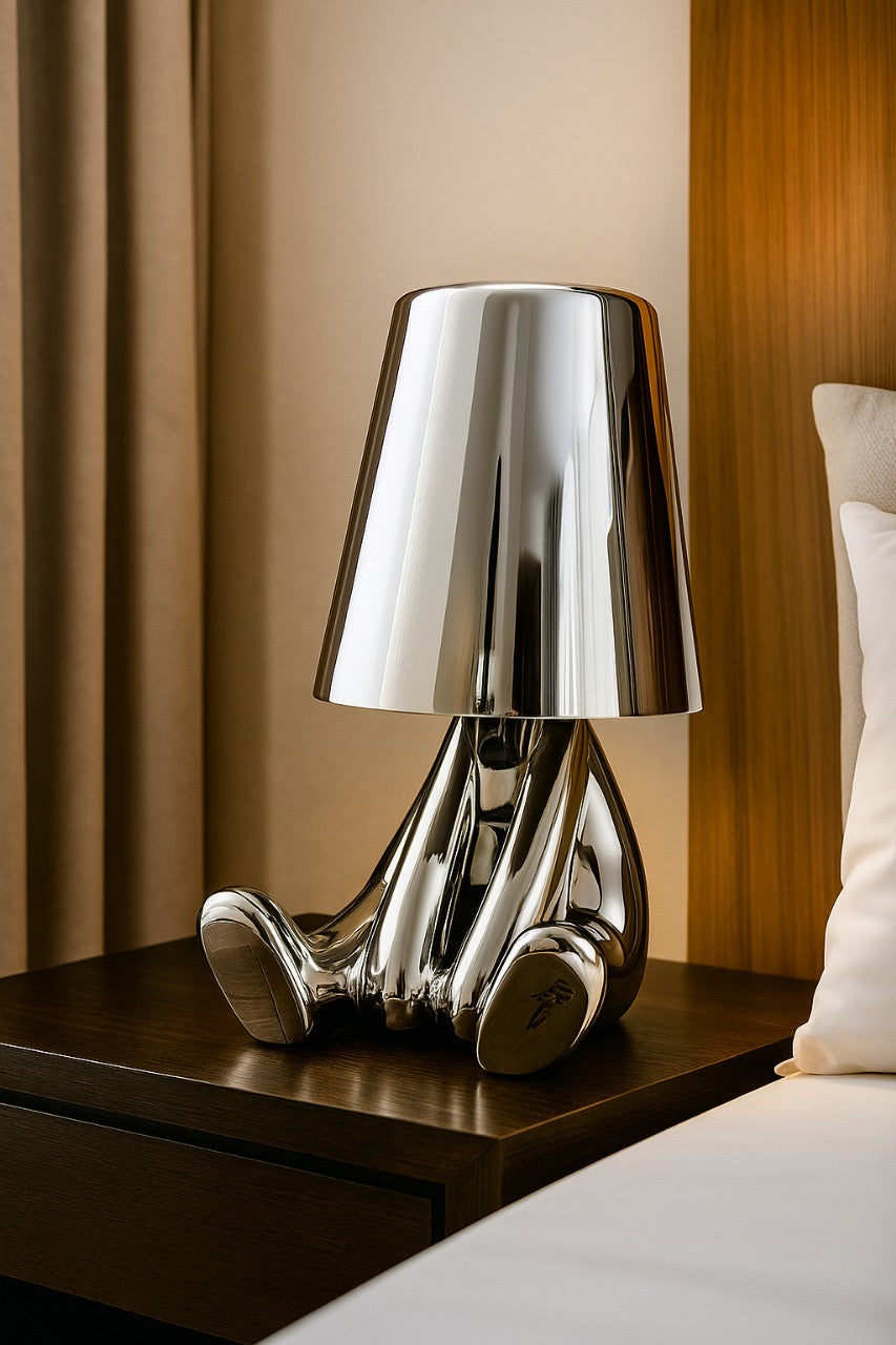 Hdc Little Golden/Silver Man Sitting With One Stretched Leg Stylish Nordic Golden Luxury Portable LED Desk Lamp Cafe Bar Restaurant Home Decoration Night Light