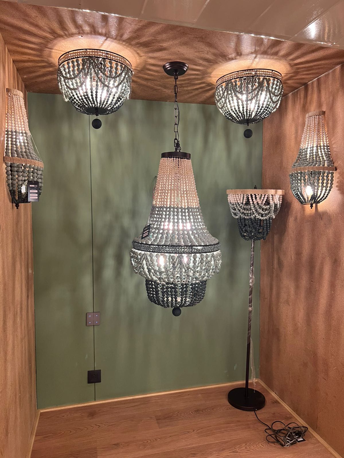 HDC Luxury Wooden Beaded Chandelier Light for Bedroom, Living Room