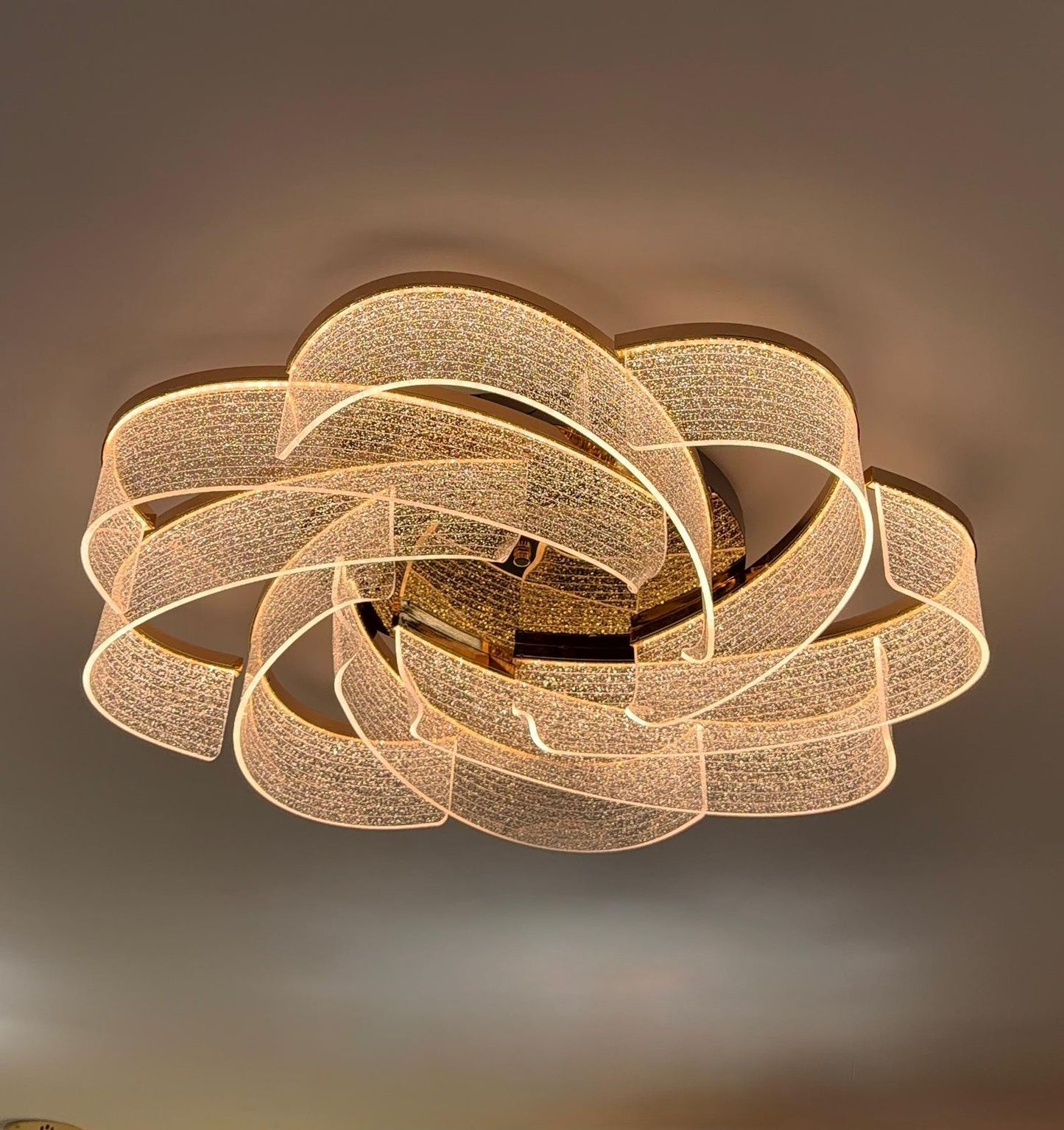 HDC Luxury 600mm Modern Crystal Wave Ceiling Chandelier for Bedroom & Living Spaces- Tricolor