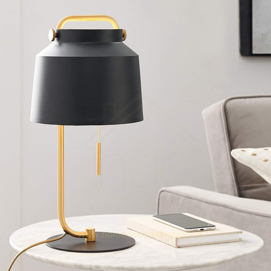 Hdc Moden Black Light Luxury Creative Bedroom Bedside Table Lamp For Living Room Study Simple Decorative