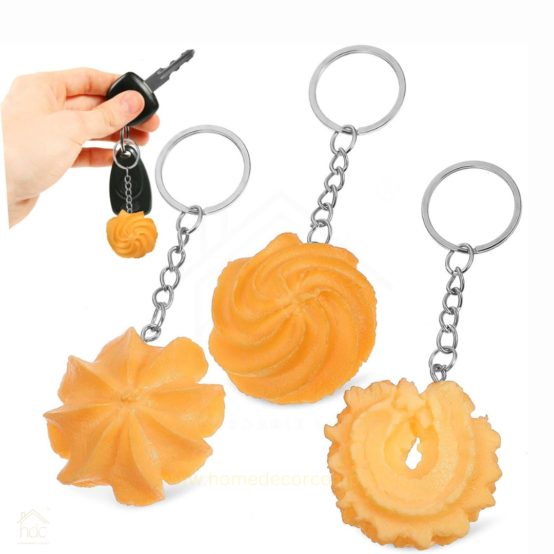 HDC Shoe Horse Biscuit Keyring | Cute Food-Inspired Accessory