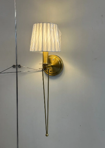 Best Lights for Small Apartments (Space-Saving Lighting Guide 2026)