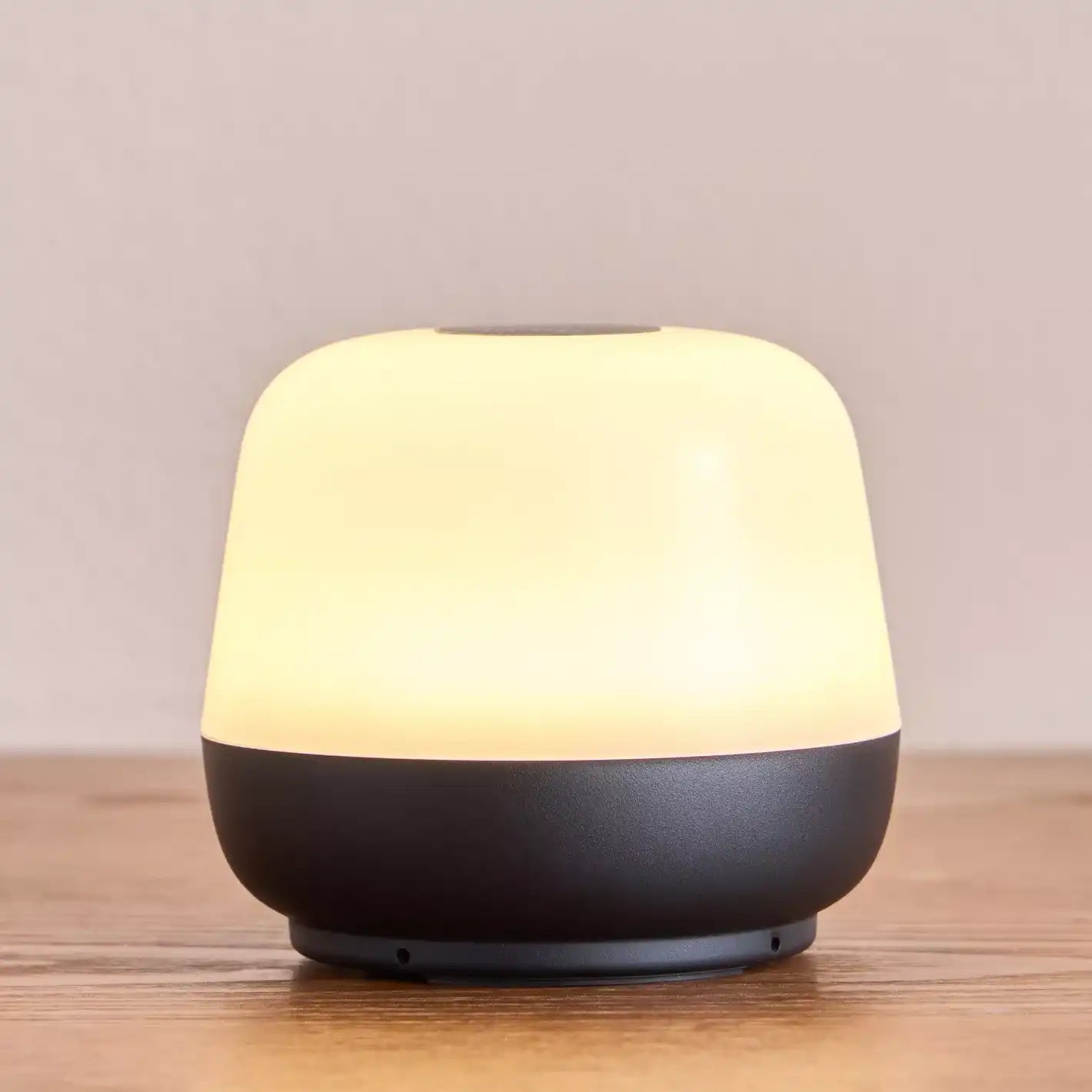 Hdc Wireless LED Portable Table Lamp, USB Rechargeable, Portable Table Lamp for Hotel, Cafe, Restaurant, Home, Bedside, Center, Dining