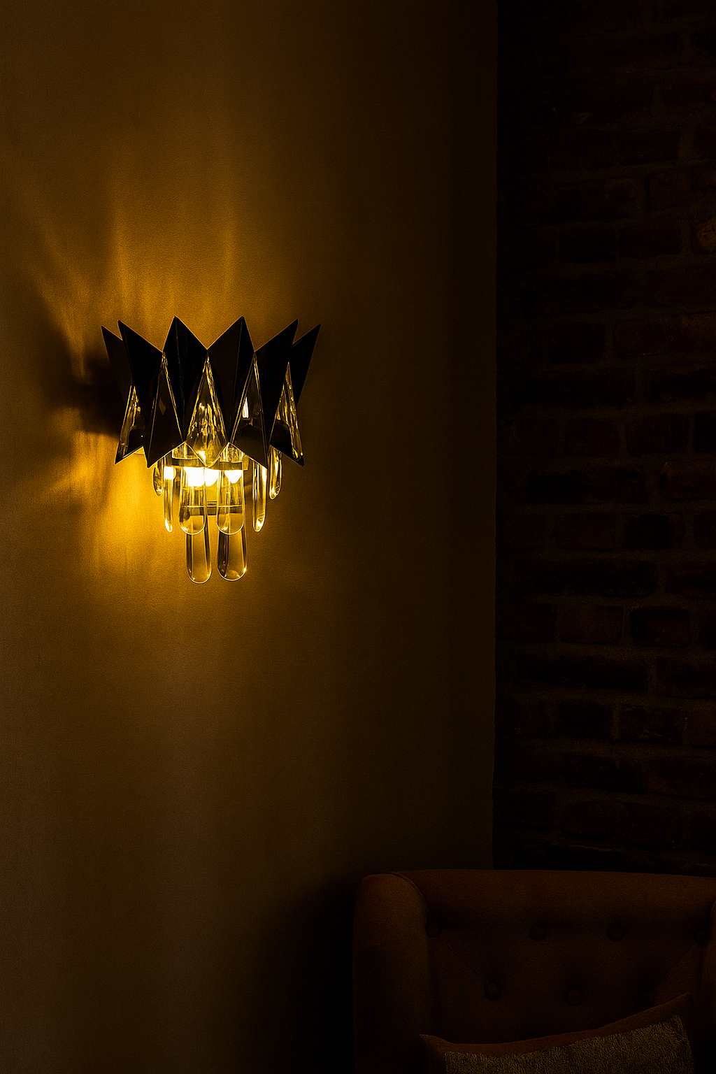 HDC Gold Mirror Finish LED Wall Sconce with Hanging Crystal Droplets For Living Room