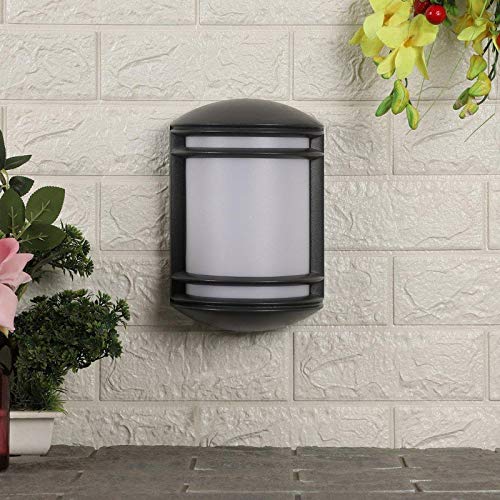 HDC Modern Outdoor Wall Light with Frosted Diffuser