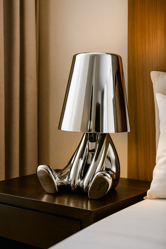 Hdc Little Golden/Silver Man Sitting With One Stretched Leg Stylish Nordic Golden Luxury Portable LED Desk Lamp Cafe Bar Restaurant Home Decoration Night Light
