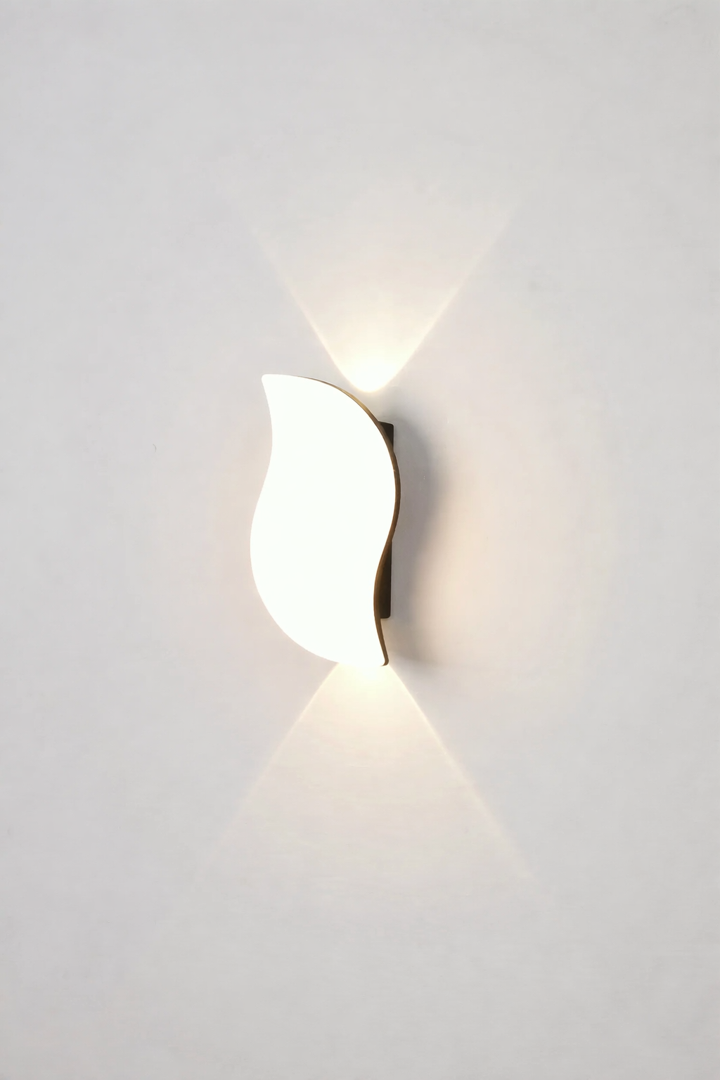 HDC Luxury Curved Up & Down Outdoor Light
