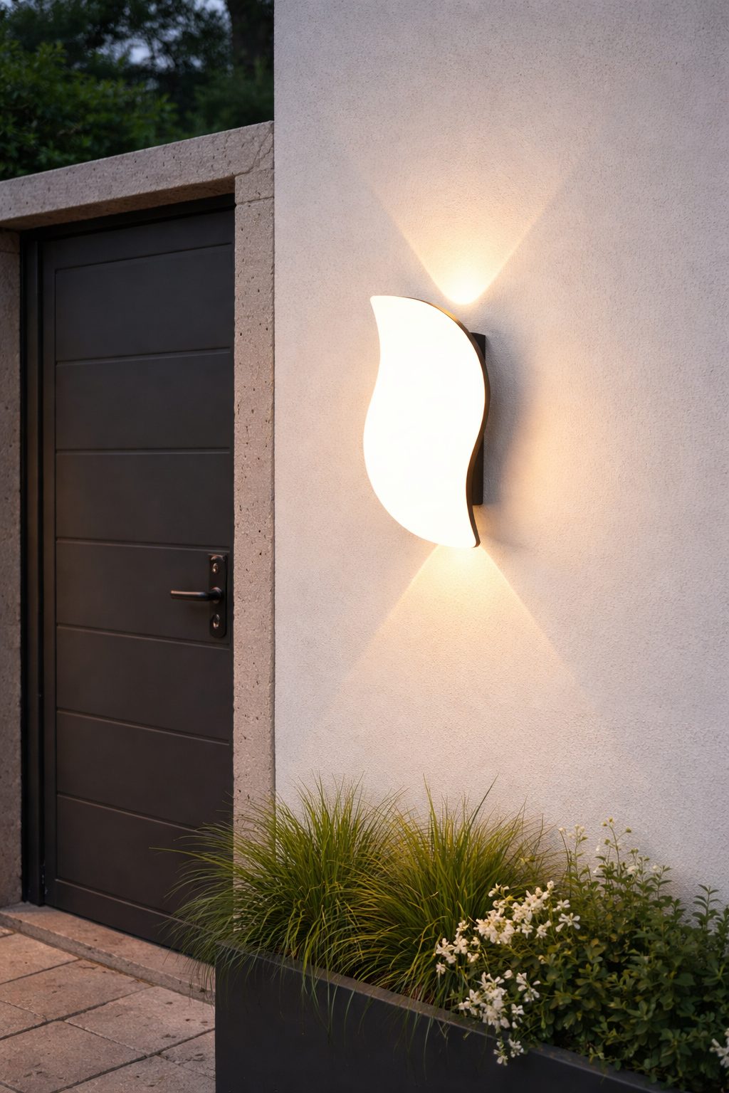 HDC Luxury Curved Up & Down Outdoor Light