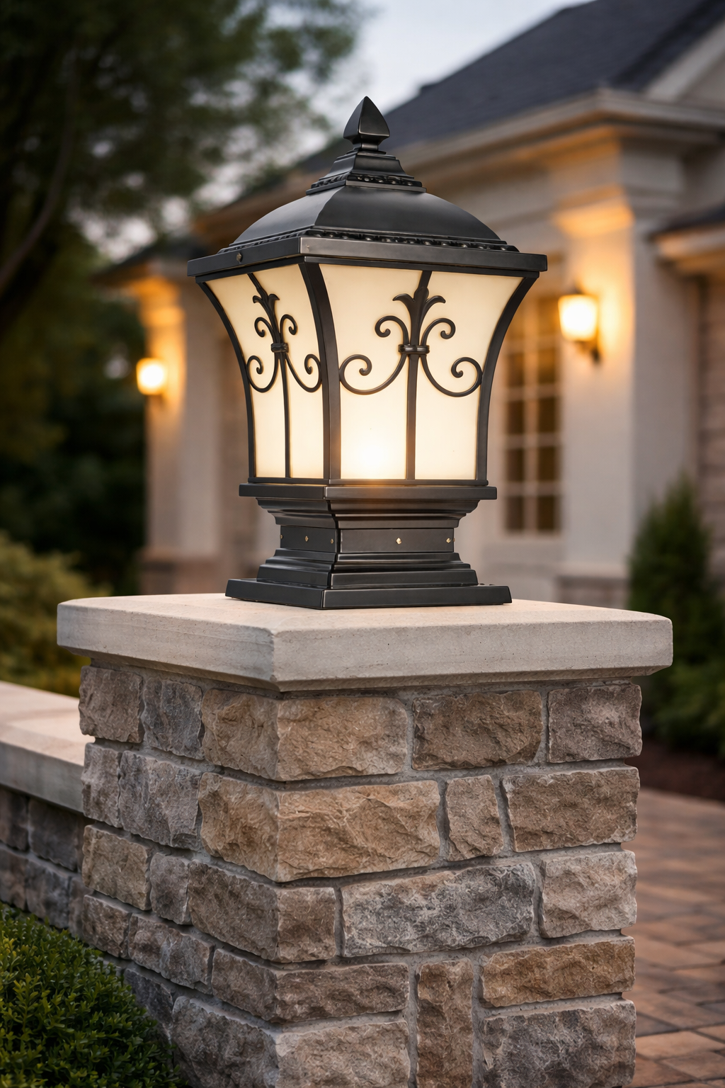HDC Luxury Coffee/Black/Gold Outdoor Gate Pillar Light