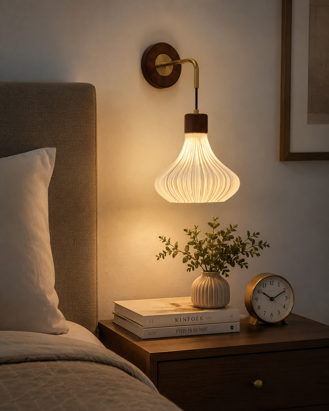 HDC Modern Ribbed Glass Wall Light for Bedroom, Living Room & Bedside Décor