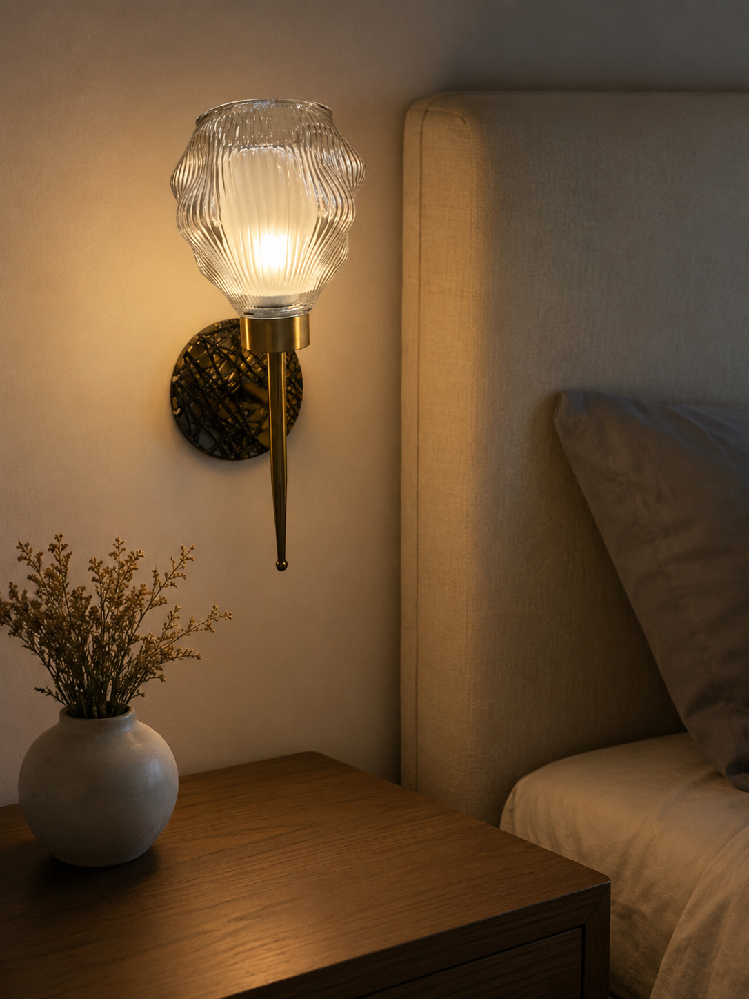 Ojaro Modern Ribbed Glass Wall Light for Bedroom, Living Room & Hallway