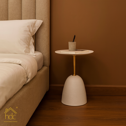 HDC Metal Side Table Tray, Small Accent Table Nightstand for Bedside Or Sofa, Round Bar Table Coffee Table for Living Room, Bedroom, Home, Office (Color : WHITE)