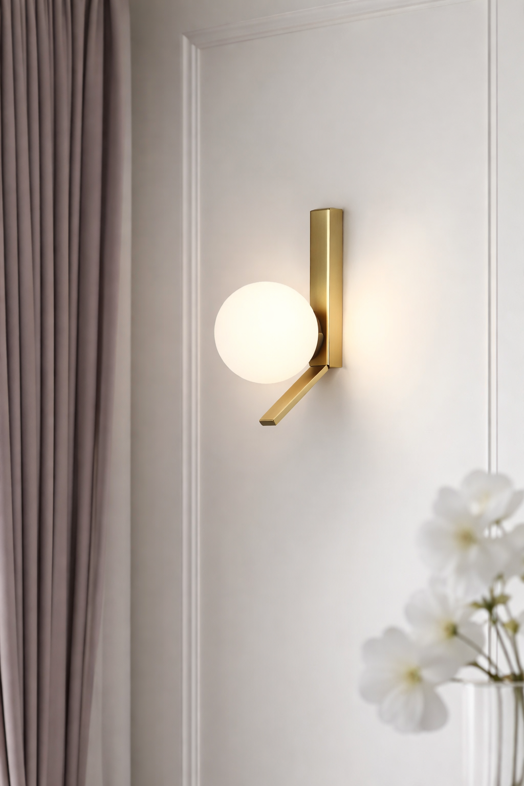 HDC Modern Glass Globe Wall Light For Living Room