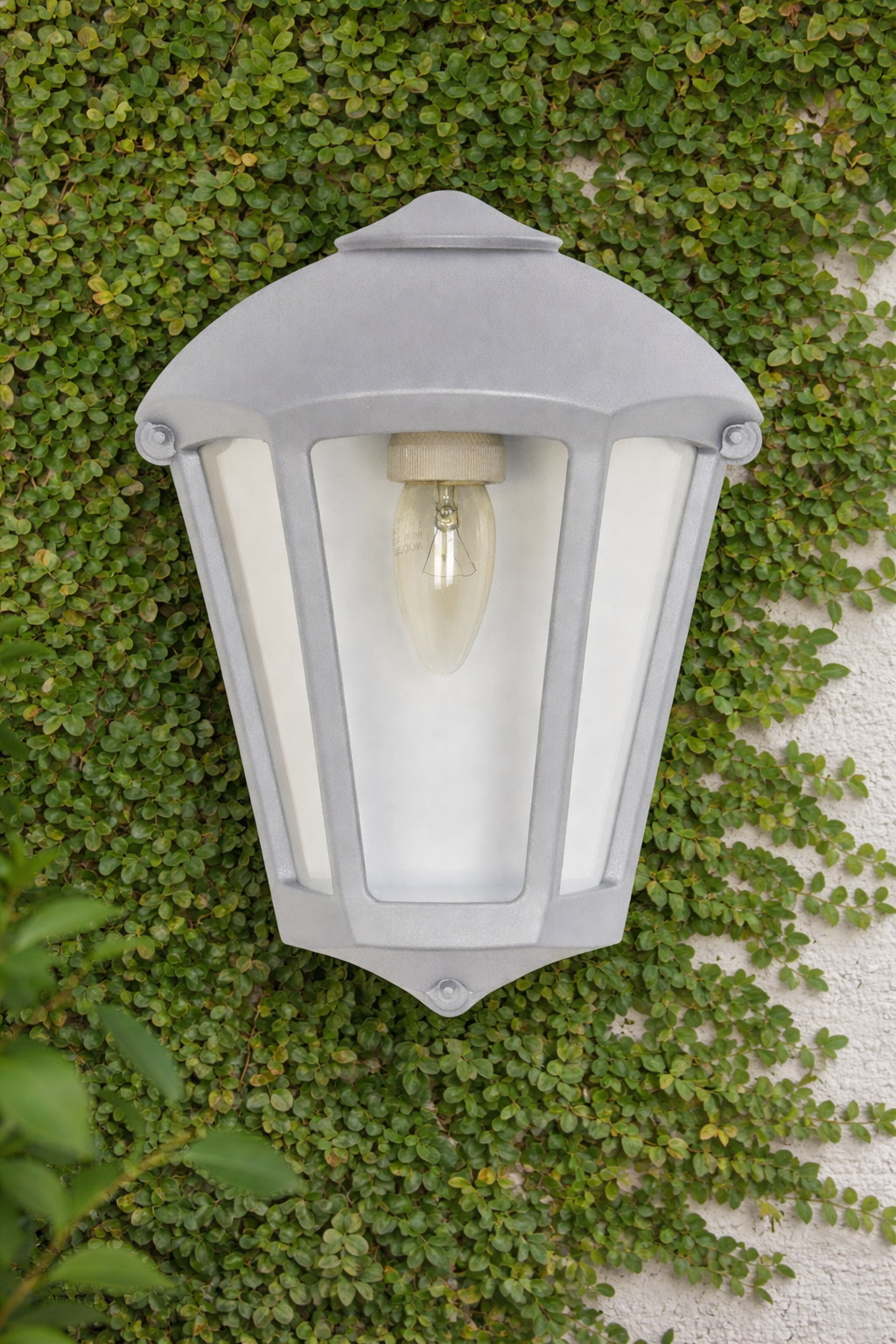 HDC Classic Black Metal Outdoor Wall Lantern for Balconies, Garden