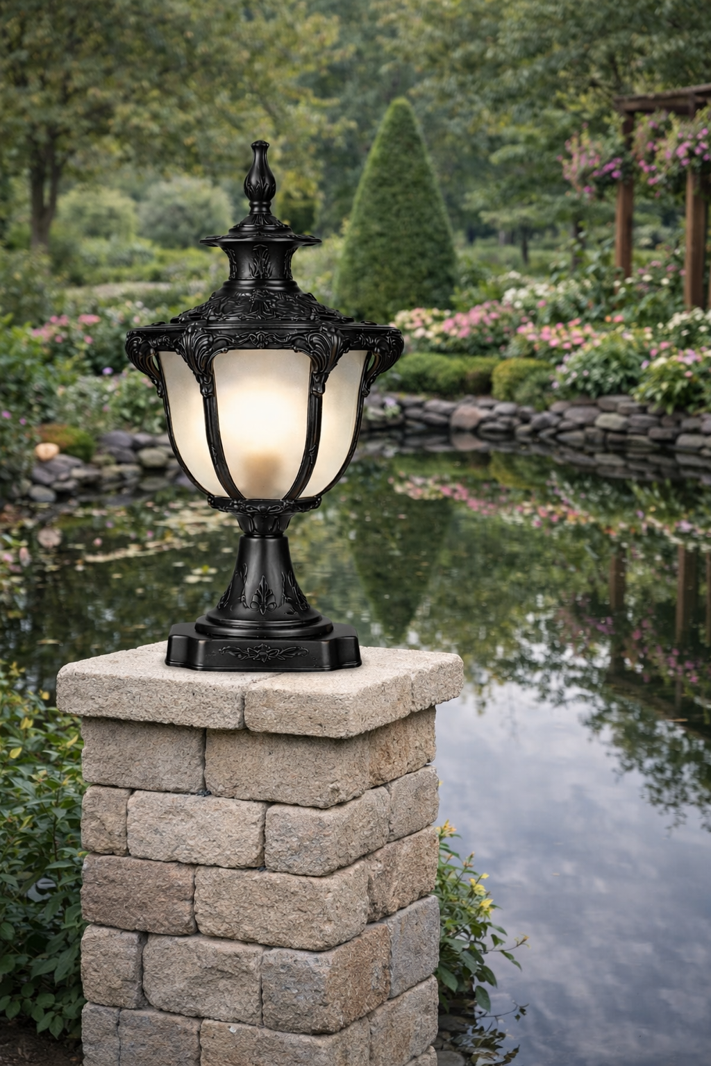 HDC Luxury Classic Gold Outdoor Gate & Pillar Lantern