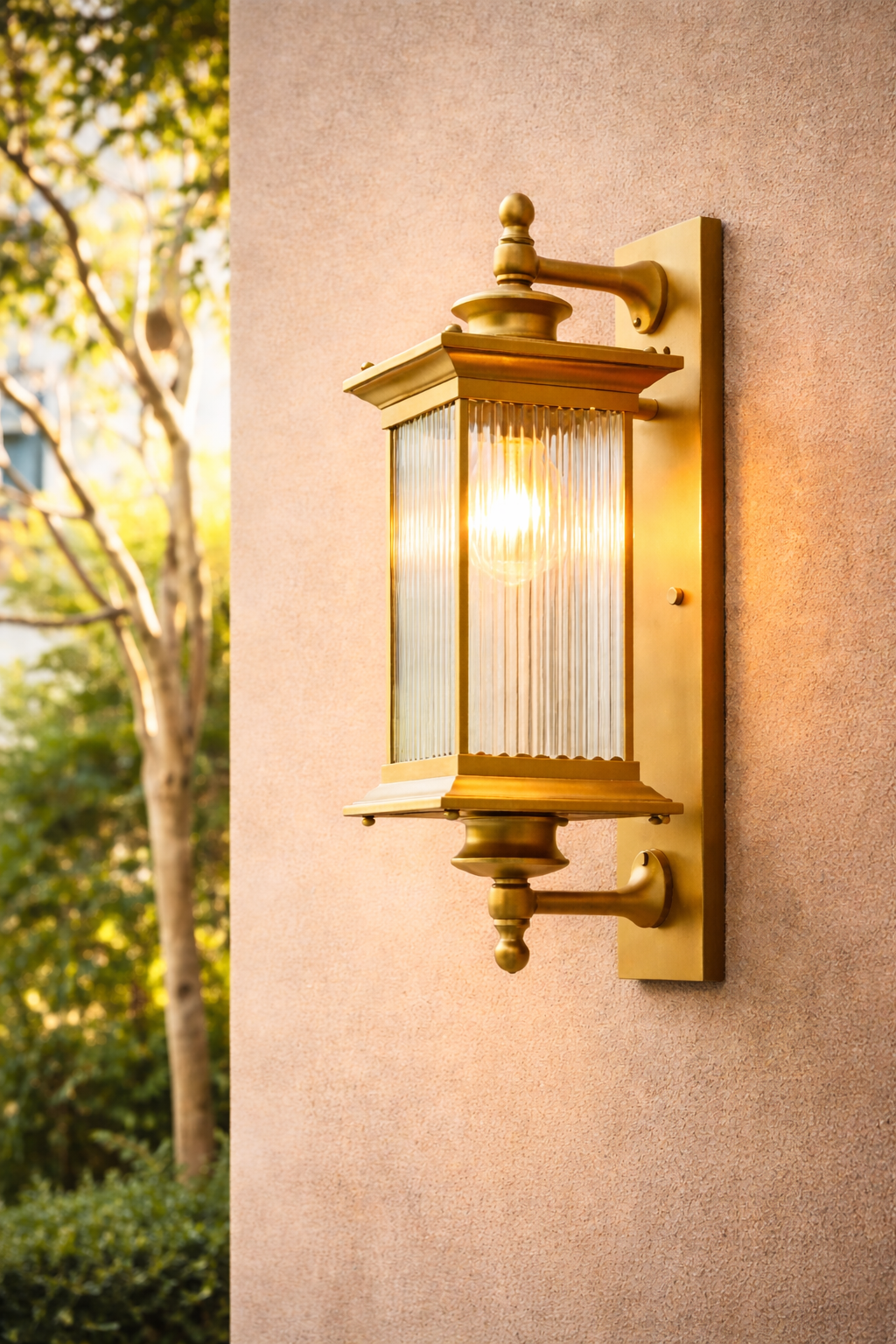 HDC Luxury Vintage Ribbed Glass Outdoor Wall Lantern