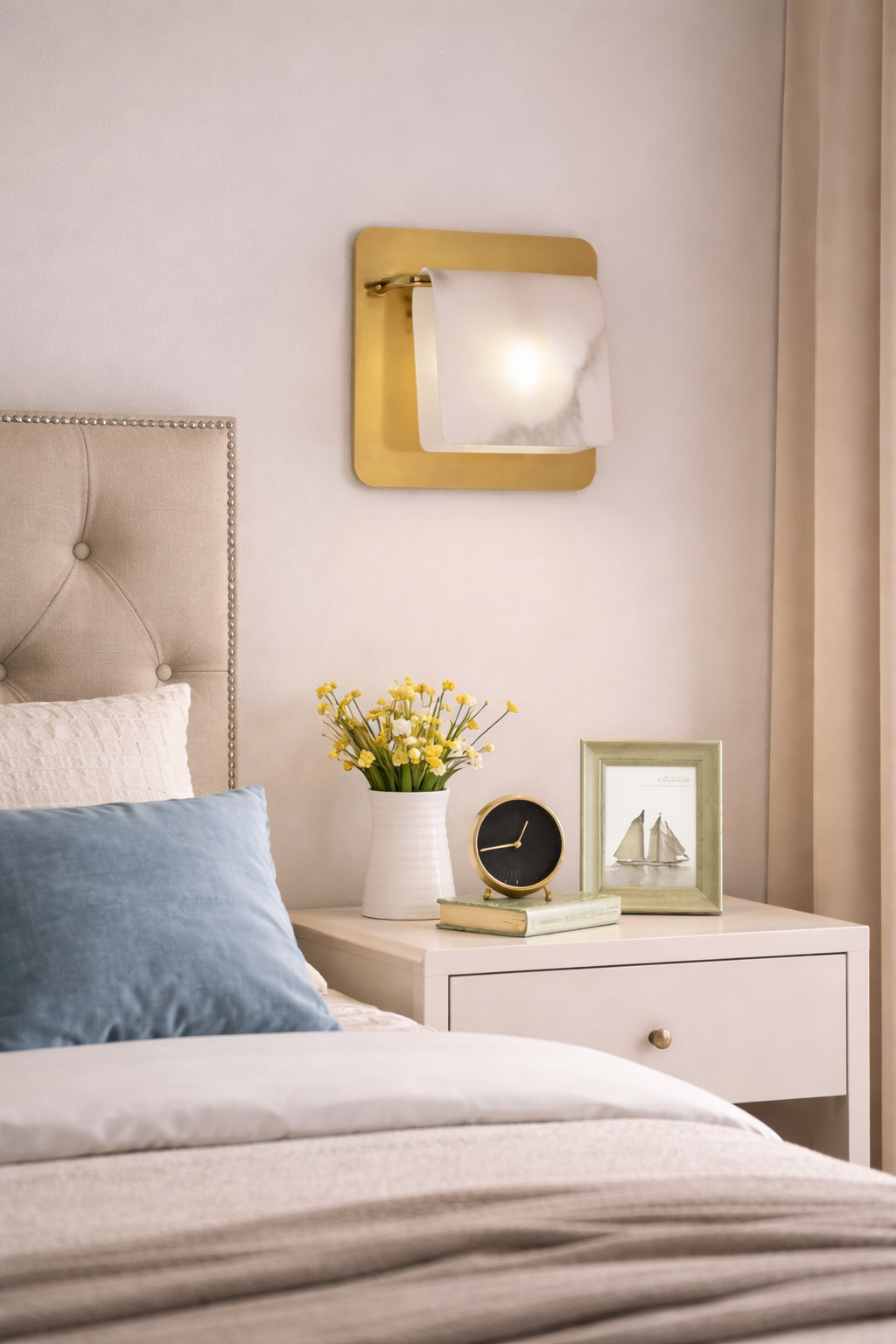 HDC Modern Gold Finish Luxury Frosted Glass Square Wall Light for Living Room, Bedroom