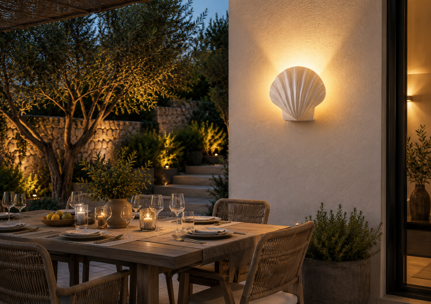 HDC Luxury Shell Designer Outdoor Light for Outdoor Spaces