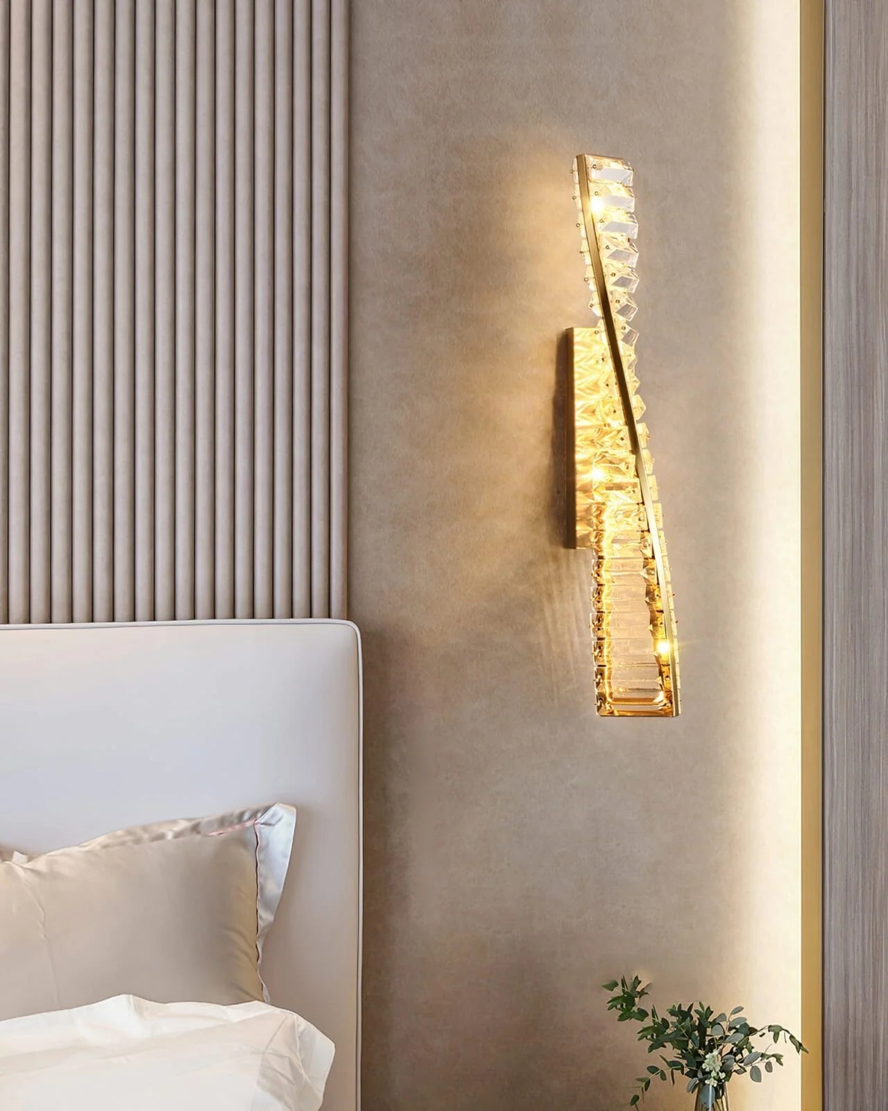 HDC 500mm Long Led Glass Crystal Golden Metal Wall Light - Warm White