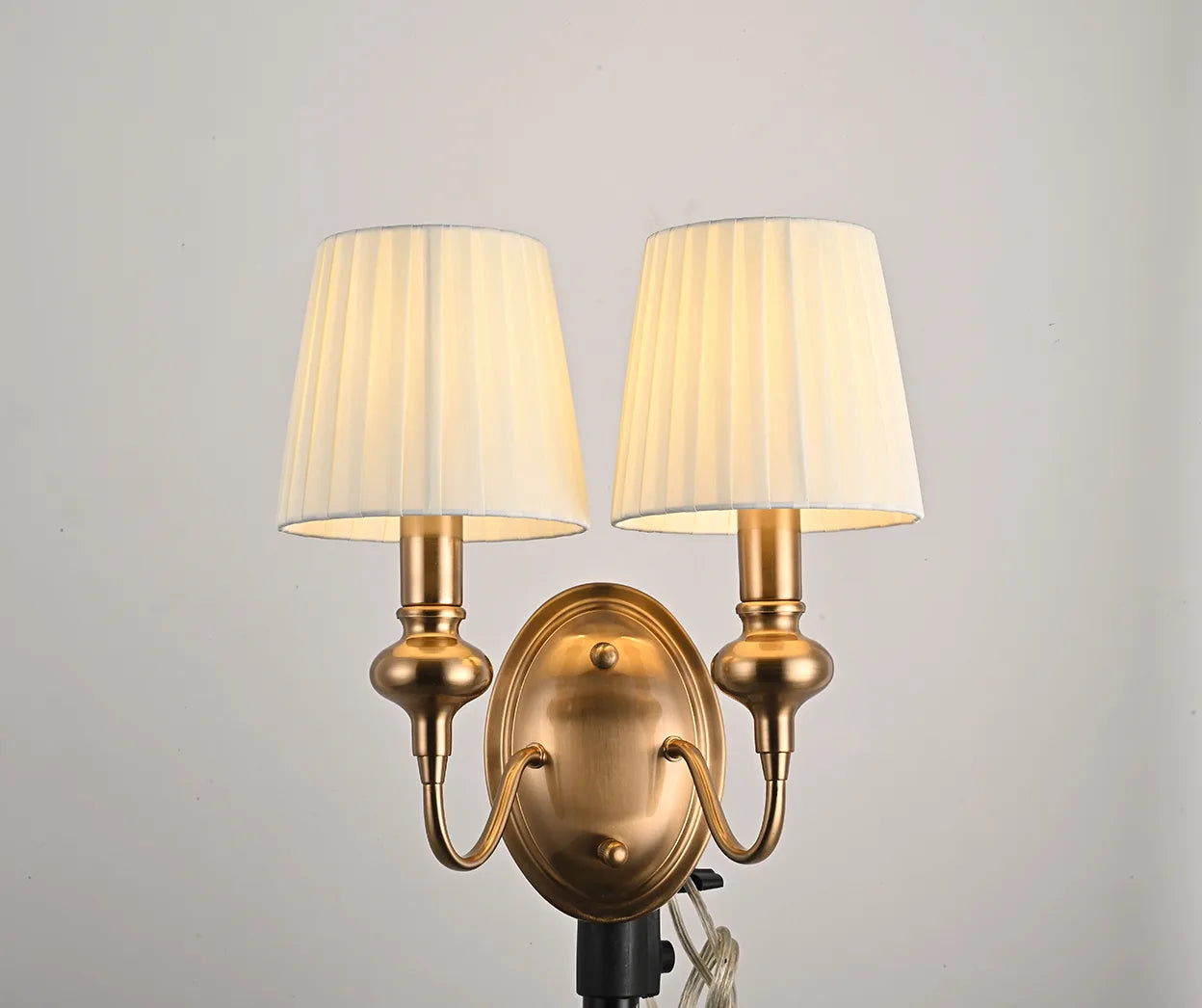 HDC Luxury Dual Shade Wall Light in Antique Gold Finish for Living Room
