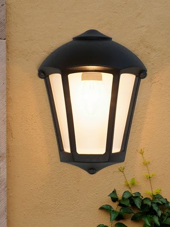 HDC Classic Black Metal Outdoor Wall Lantern for Balconies, Garden