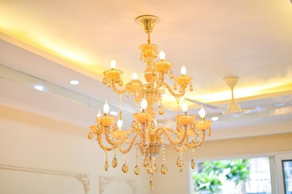 HDC 12-Light Glass Royal Grandeur Crystal Chandelier For Living Room