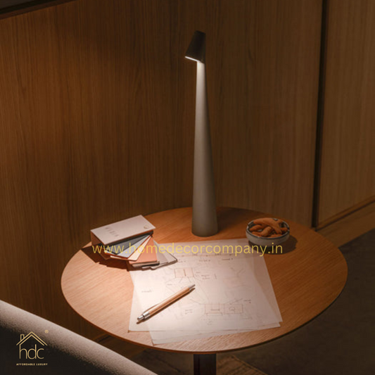HDC Table Lamp LED Touch Sensor Desktop Night Light Rechargeable Wireless Reading Lamp for Restaurant Hotel Bar Bedroom Decor Light