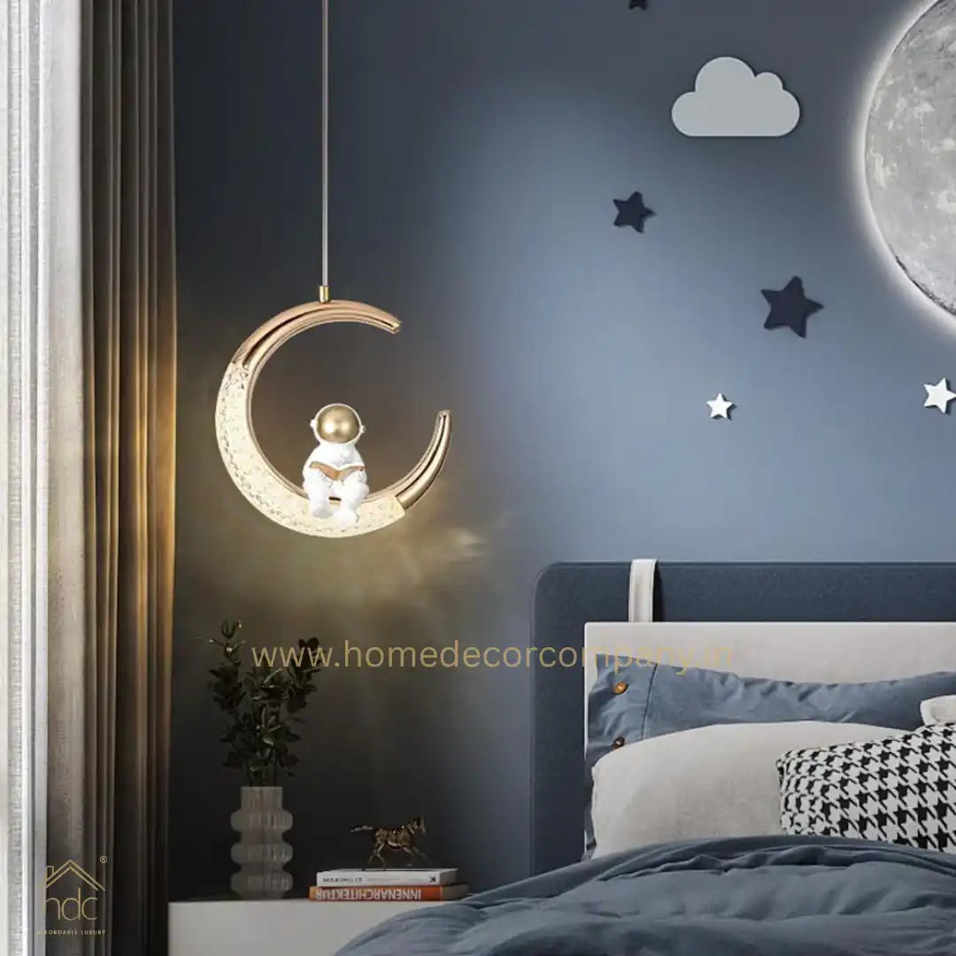 HDC Astronaut Nordic Spaceman Half Moon Pendant Light for Kids Bedroom Gold LED Chandelier for Boy Girl Bedside Children Nursery Room