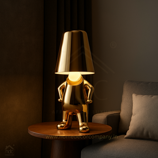 Hdc Nordic Golden/Silver Luxury Portable LED Desk Lamp Cafe Bar Restaurant Standing Stylish Little Golden Man Home Decoration Night Light