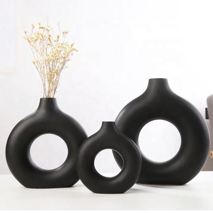 Donut Pampas Vase 3 Pc Set 8.5,6.5 & 5.5 (Black matte) - HDC.IN